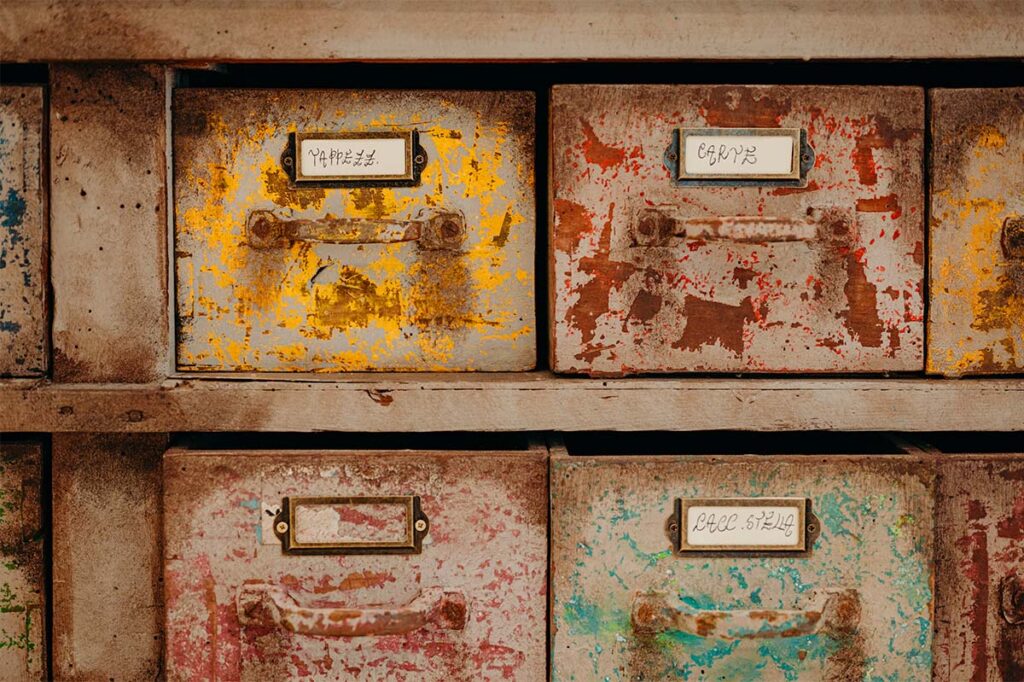 Patina nella decorazione dei mobili: cos’è e come crearla